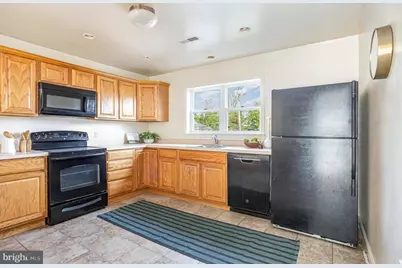 5227 Crowson Avenue #2, Baltimore, MD 21212 - Photo 5
