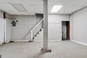 2825 W Lafayette Ave, Baltimore, MD 21216 - Photo 29