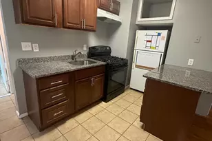 323 Collins Ave, Baltimore, MD 21229 - Photo 7