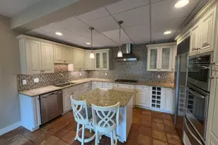 36 Bouton Green Ct, Baltimore, MD 21210 - Photo 3