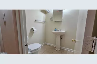 4031 Greenmount Avenue, Baltimore, MD 21218 - Photo 11