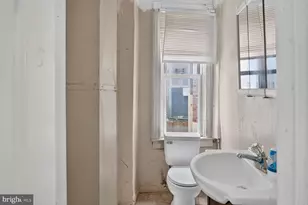 1918 W Lanvale St, Baltimore, MD 21217 - Photo 9