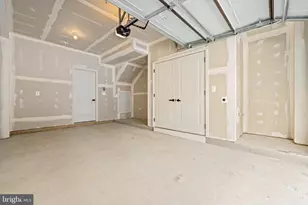 828 Watts St, Baltimore, MD 21217 - Photo 9