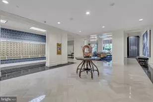 10 E Lee St, Baltimore, MD 21202 - Photo 11