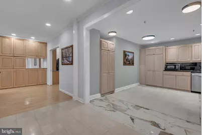 10 E Lee Street #2408, Baltimore, MD 21202 - Photo 47
