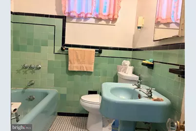 2542 Park Heights Terrace, Baltimore, MD 21215 - Photo 17