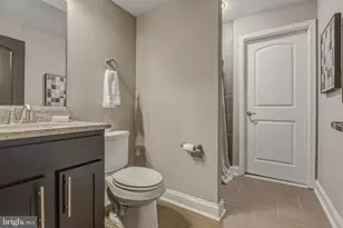610 S Robinson St, Baltimore, MD 21224 - Photo 17