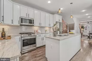 610 S Robinson St, Baltimore, MD 21224 - Photo 11