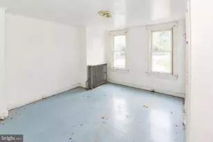 512 E 35th St, Baltimore, MD 21218 - Photo 11