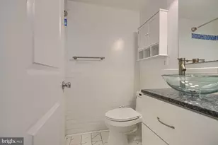 235 S Castle St, Baltimore, MD 21231 - Photo 25
