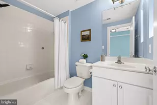17 Yogurt Ln, Baltimore, MD 21231 - Photo 35