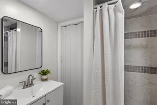 647 Charraway Rd, Baltimore, MD 21229 - Photo 15