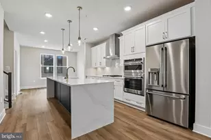 2727 Ferry Bar Dr, Baltimore, MD 21230 - Photo 1
