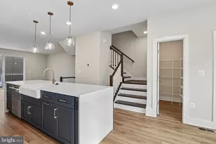 2727 Ferry Bar Dr, Baltimore, MD 21230 - Photo 11