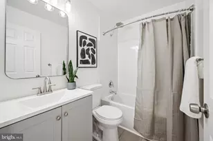 16 N Wolfe St, Baltimore, MD 21231 - Photo 27