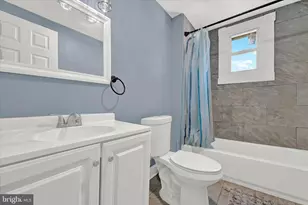 426 N Belnord Ave, Baltimore, MD 21224 - Photo 17