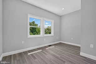 319 E 24th St, Baltimore, MD 21218 - Photo 21