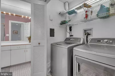 10 E Lee Street #2408, Baltimore, MD 21202 - Photo 19