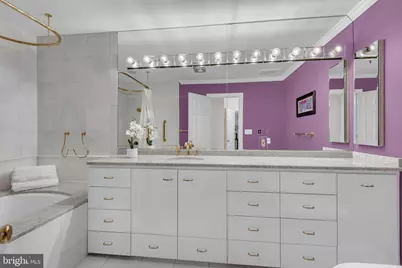 10 E Lee Street #2408, Baltimore, MD 21202 - Photo 29