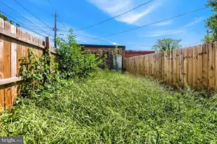 2011 Boone St, Baltimore, MD 21218 - Photo 27