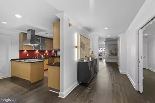 801 Key Hwy, Baltimore, MD 21230 - Photo 3