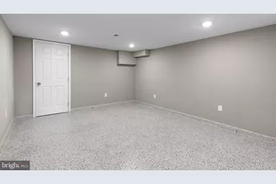 627 Bartlett Avenue, Baltimore, MD 21218 - Photo 23
