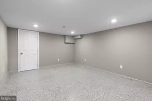 627 Bartlett Ave, Baltimore, MD 21218 - Photo 23