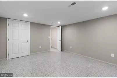 627 Bartlett Avenue, Baltimore, MD 21218 - Photo 25