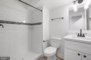 219 S Clinton St, Baltimore, MD 21224 - Photo 13