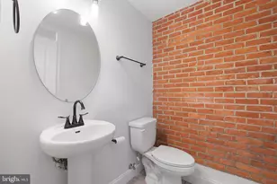 219 S Clinton St, Baltimore, MD 21224 - Photo 5
