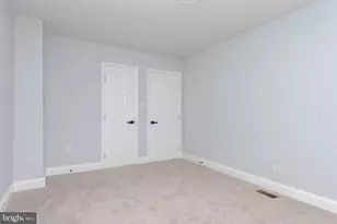 2305 Poplar Grove St, Baltimore, MD 21216 - Photo 3