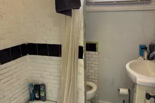 426 E 28th St, Baltimore, MD 21218 - Photo 11
