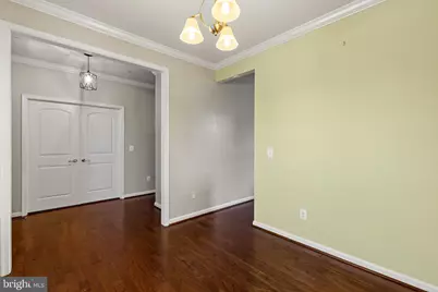 4400 Scarlet Oak Lane, Baltimore, MD 21229 - Photo 5