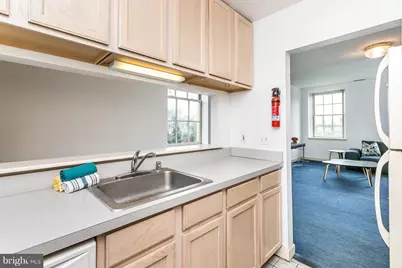 1 W Henrietta Street #APT D, Baltimore, MD 21230 - Photo 11