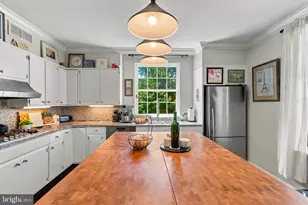 10 W Lake Ave, Baltimore, MD 21210 - Photo 23