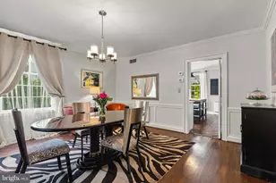 10 W Lake Ave, Baltimore, MD 21210 - Photo 19