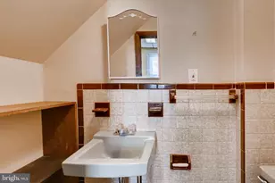901 S East Ave, Baltimore, MD 21224 - Photo 11