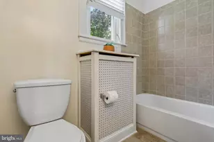 2501 Hamilton Ave, Baltimore, MD 21214 - Photo 17