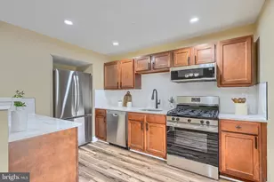 632 Charraway Rd, Baltimore, MD 21229 - Photo 9