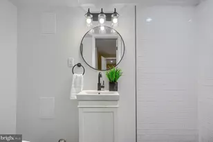 632 Charraway Rd, Baltimore, MD 21229 - Photo 27