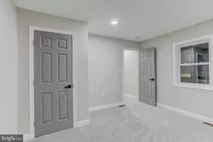 3709 S Hanover St, Baltimore, MD 21225 - Photo 17