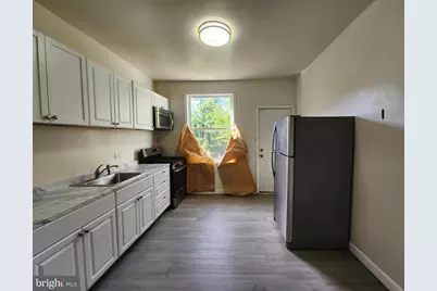 2427 E Lanvale Street, Baltimore, MD 21213 - Photo 9