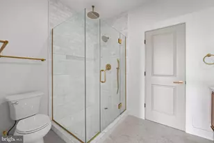 309 E 22nd St, Baltimore, MD 21218 - Photo 33