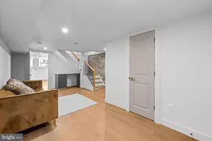 309 E 22nd St, Baltimore, MD 21218 - Photo 35