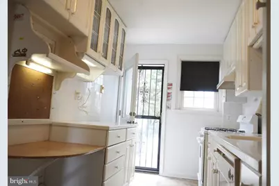 5700 Maplehill Road, Baltimore, MD 21239 - Photo 9
