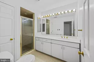 10 E Lee St, Baltimore, MD 21202 - Photo 17