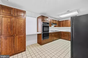 10 E Lee St, Baltimore, MD 21202 - Photo 11