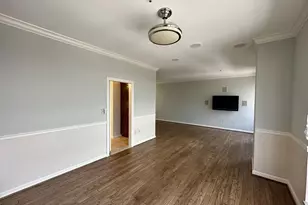 10 E Lee St, Baltimore, MD 21202 - Photo 13