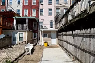 427 W 23rd Street W, Baltimore, MD 21211 - Photo 29