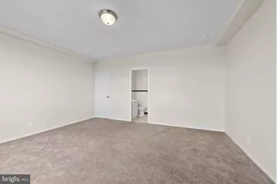 116 W University Parkway #1018, Baltimore, MD 21210 - Photo 15